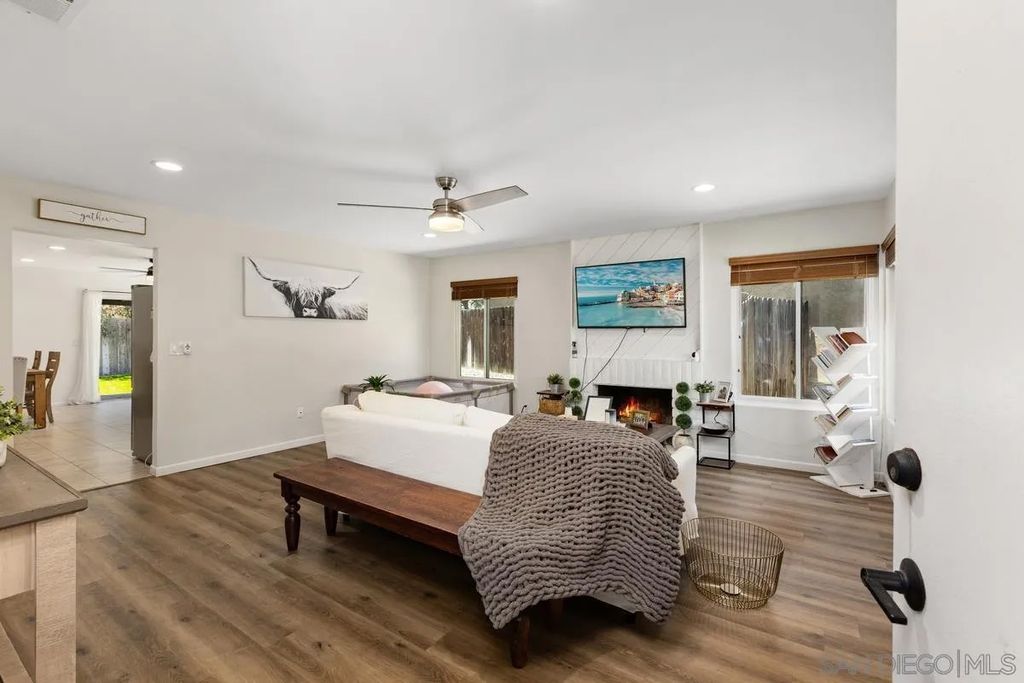 Photo of 4105 Auburn Ave, Oceanside, CA 92056 (MLS # 260014329)