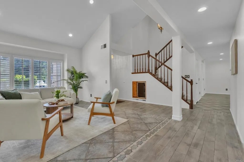 1068 Fairhill Ter