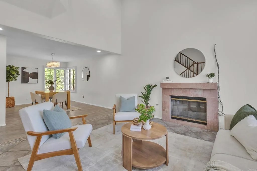1068 Fairhill Ter