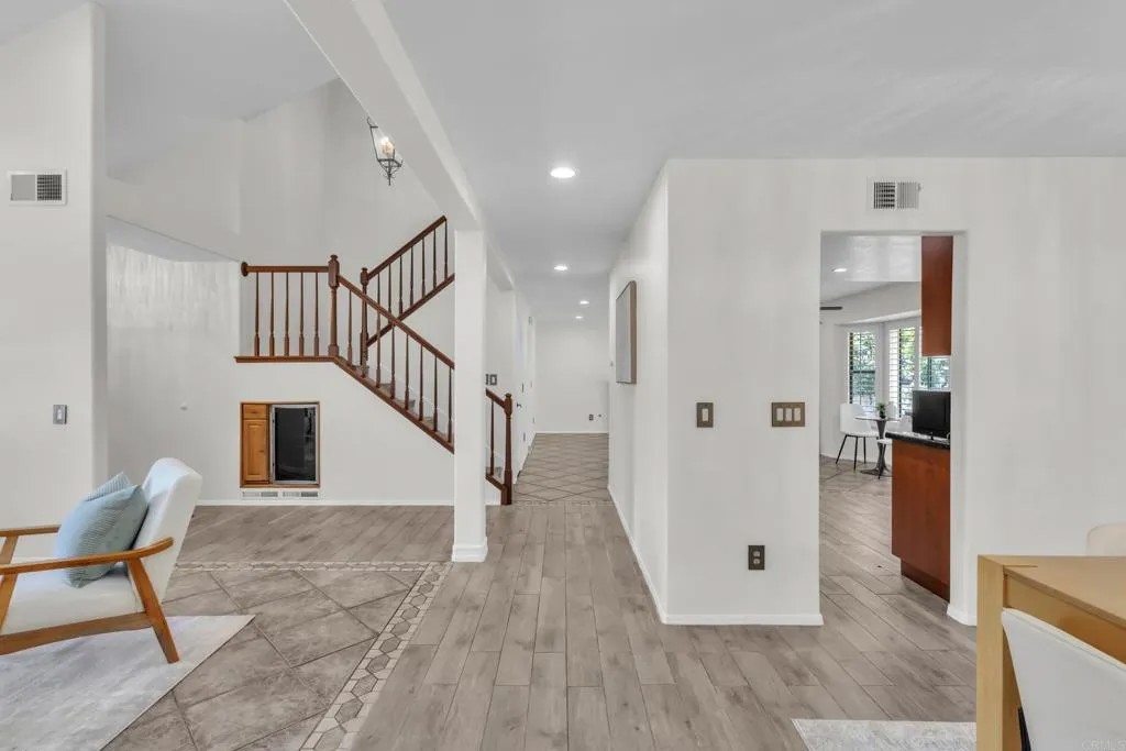 1068 Fairhill Ter