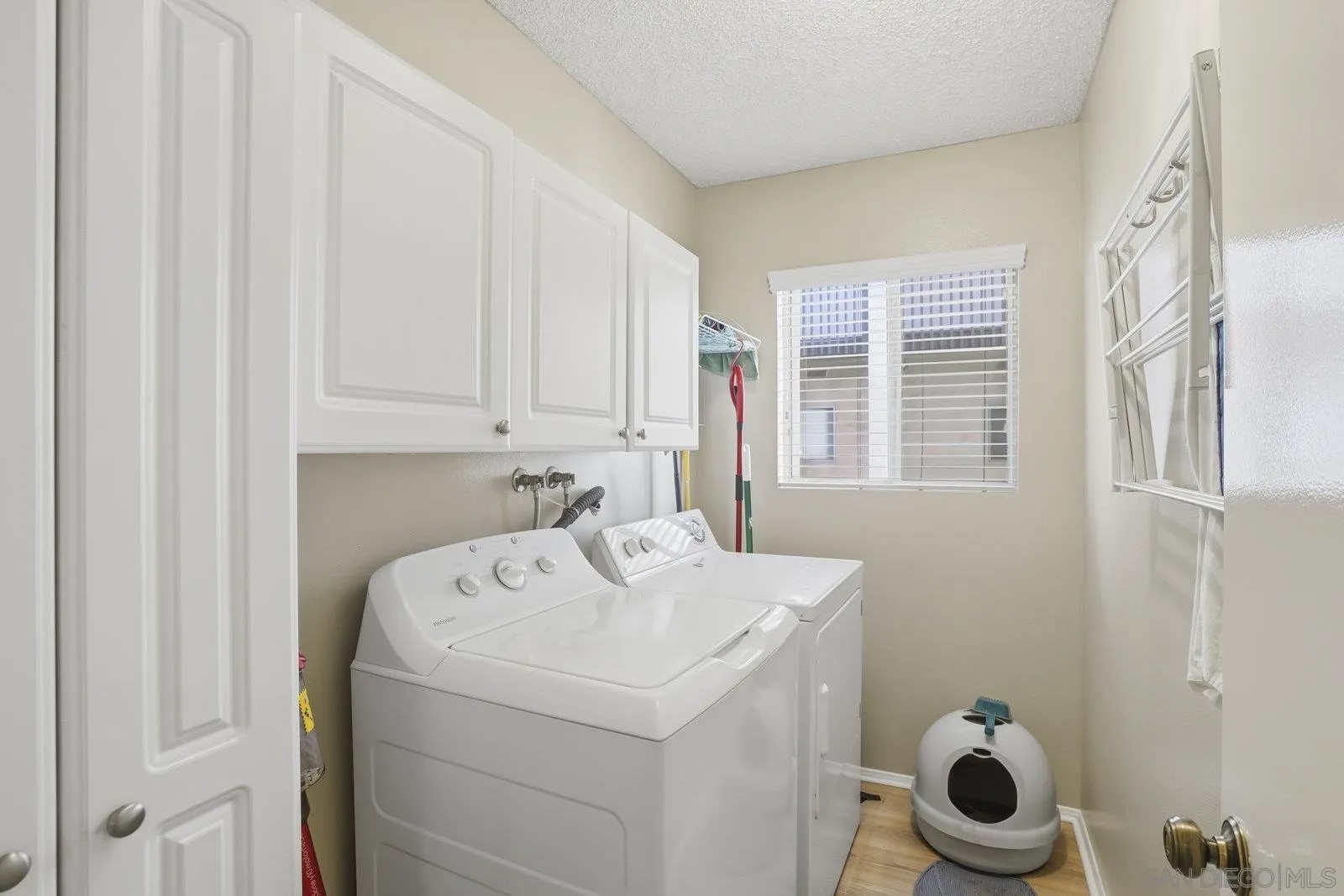 2514 Clairemont Dr 111