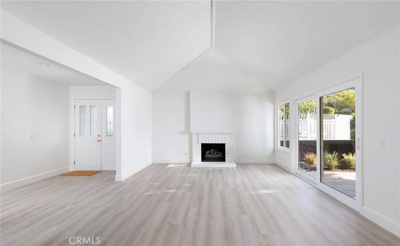 3215 Paseo Gallita