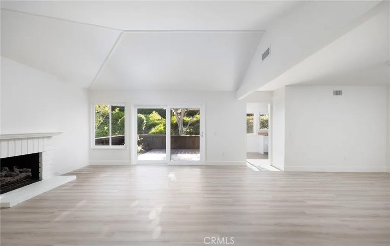 3215 Paseo Gallita