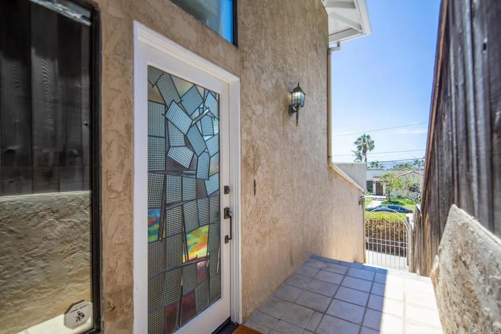 3531 COLUMBIA Street