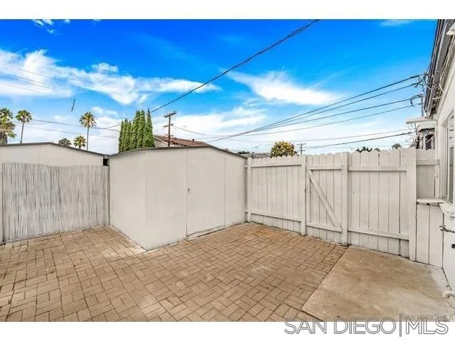 1175 Grand Ave