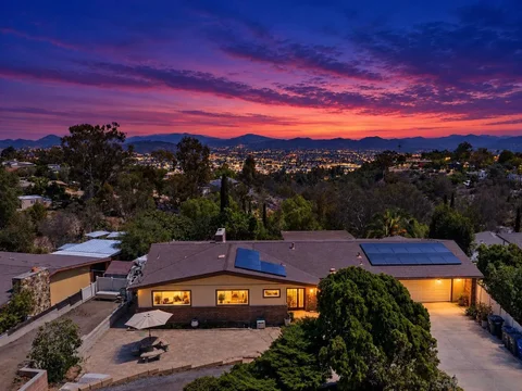 777 Hacienda Dr, El Cajon, CA 92020 - #: 260022971