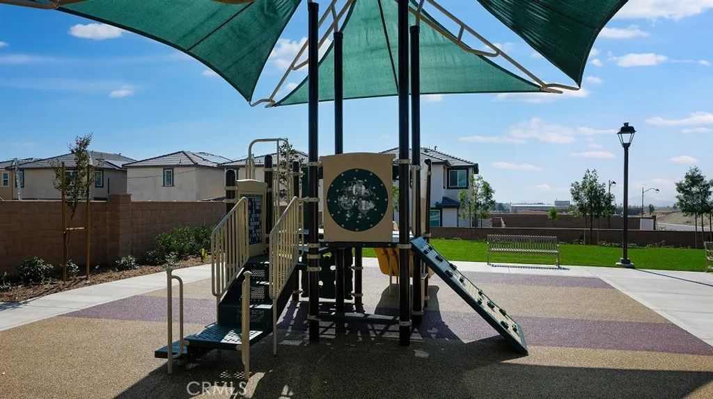 Photo of 1704 Phantom Lane, Rialto, CA 92376 (MLS # SW26028563)