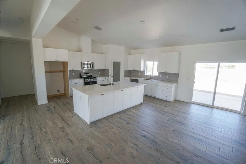 19590 Red Feather Road