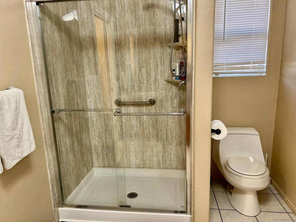 Photo of 4435 Summer Dr Room 3 DR #3, Oceanside, CA 92056 (MLS # 260018462)