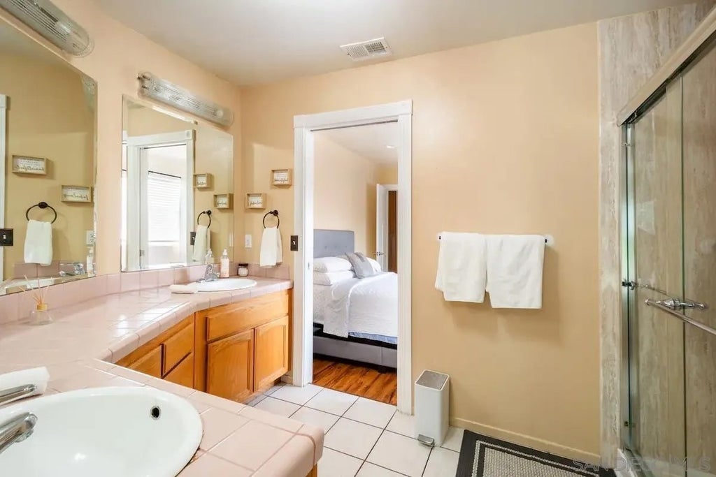 Photo of 4435 Summer Dr Room 3 DR #3, Oceanside, CA 92056 (MLS # 260018462)