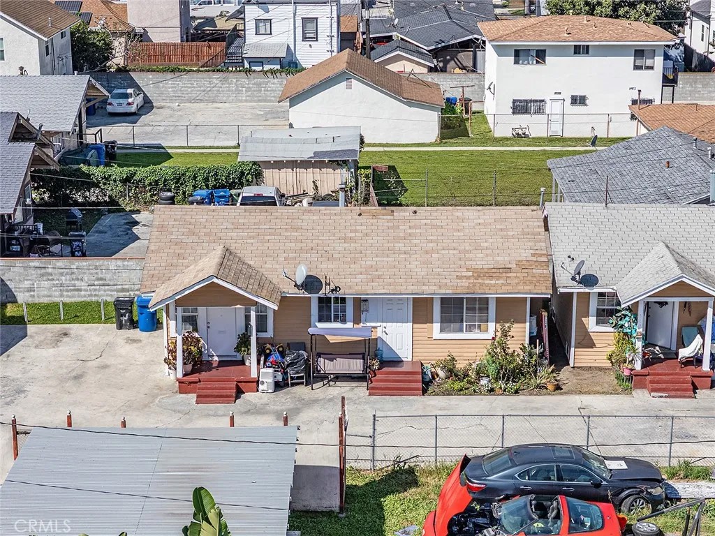 1565 W 51st