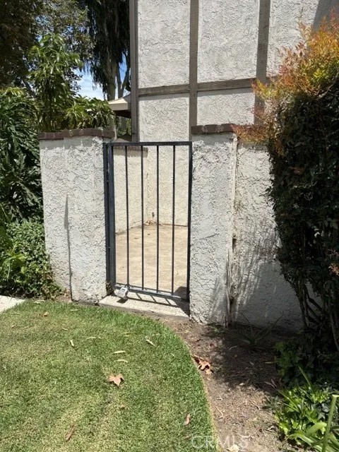 105 E Rosewood Court 5
