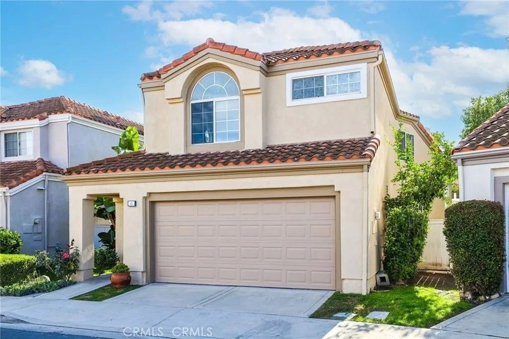 Photo of 4 Del Azul, Irvine, CA 92614 (MLS # OC25272221)