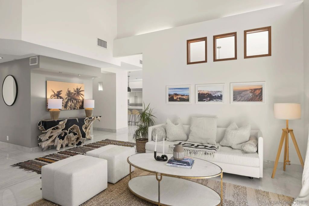 Photo of 7911 El Paseo Grande, La Jolla, CA 92037 (MLS # 260003747)