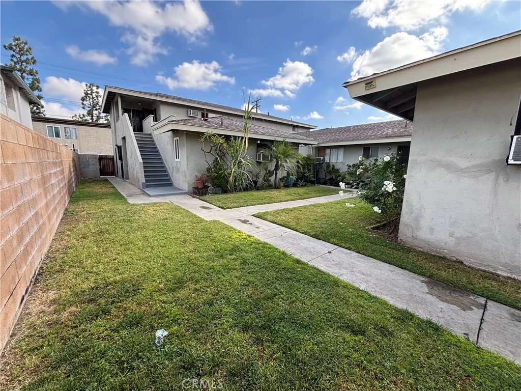 3227 W Cabot Drive