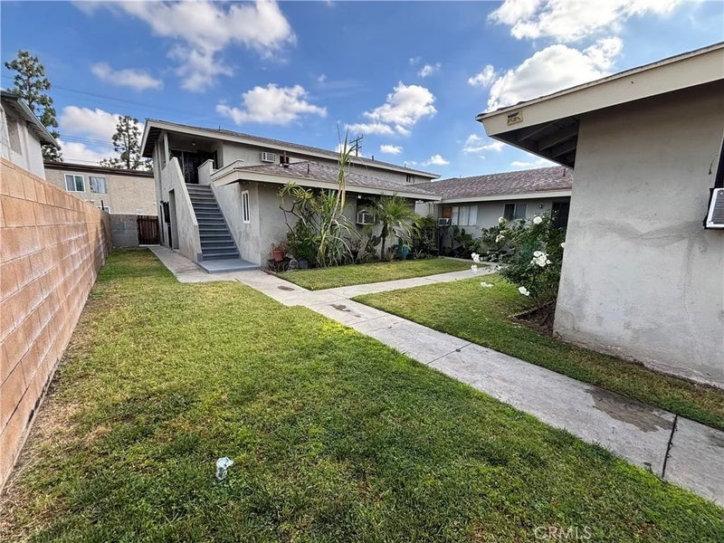 3227 W Cabot Drive