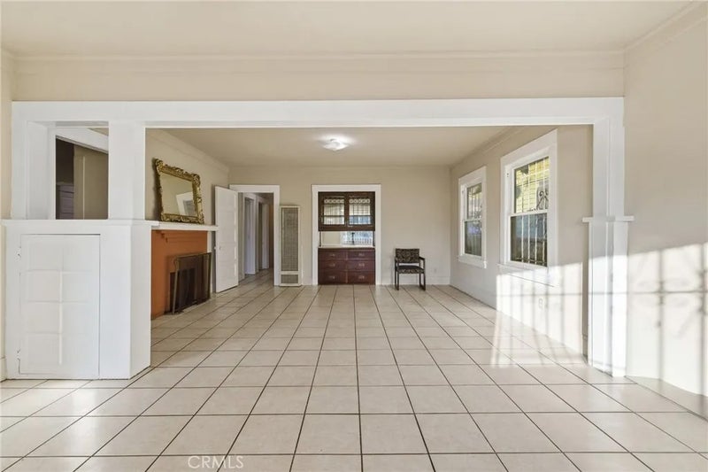 2239 W Sunset Boulevard