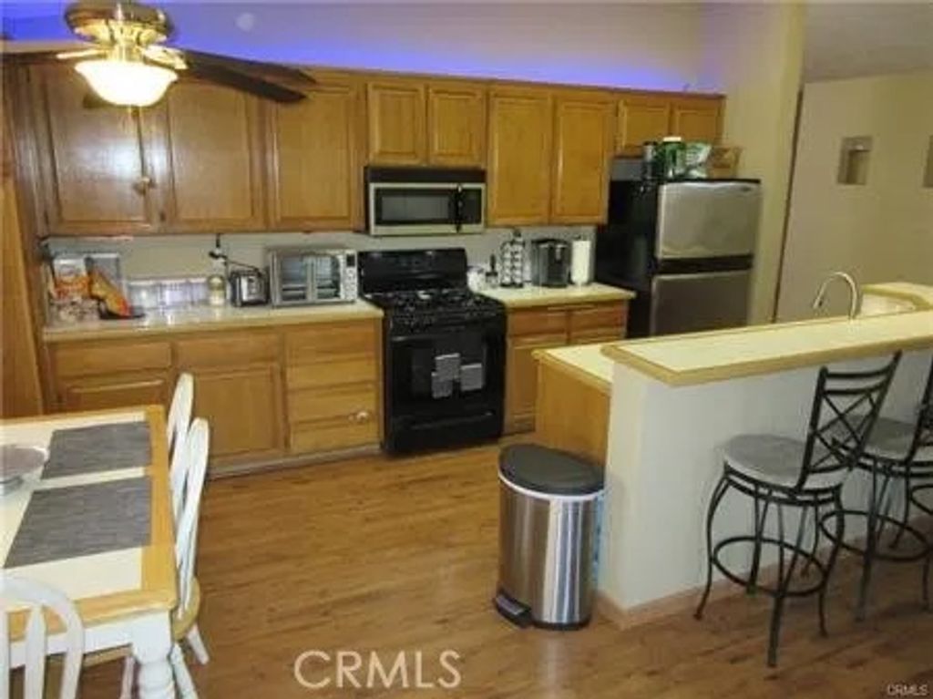 Photo of 12459 Chuckwalla Ln, Victorville, CA 92395 (MLS # OC26011905)