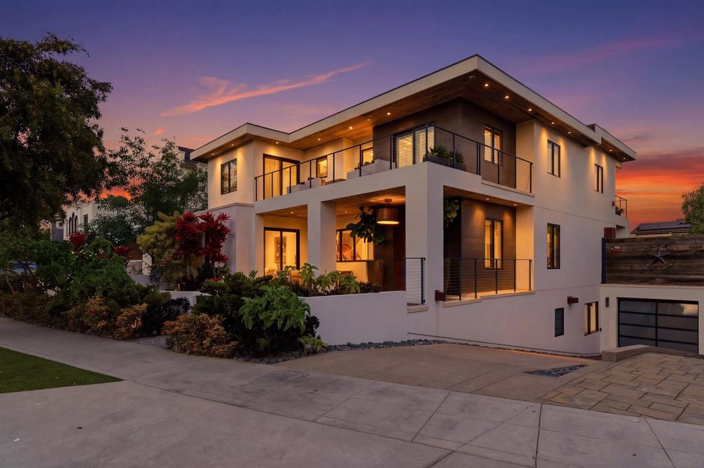 Photo of 969 Adella Ave, Coronado, CA 92118 (MLS # 260006165)