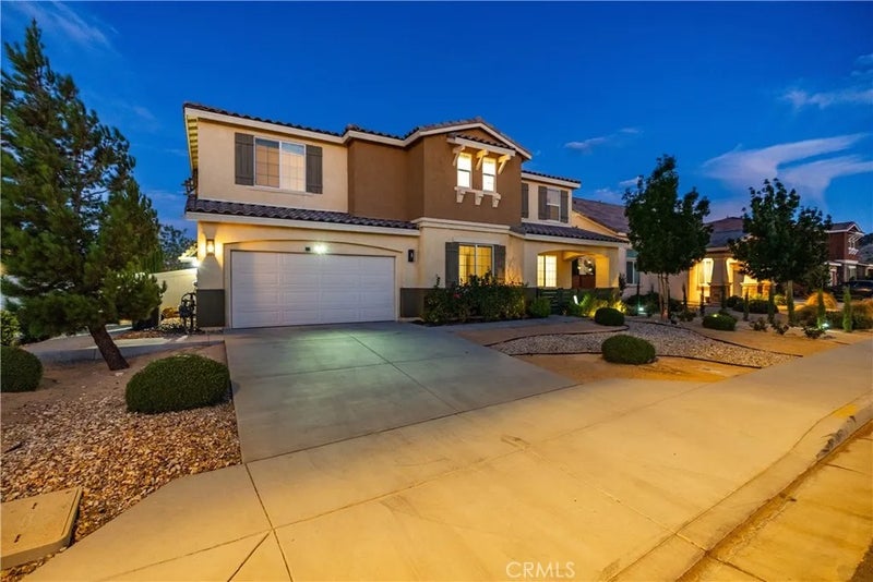 39028 Mondell Pine