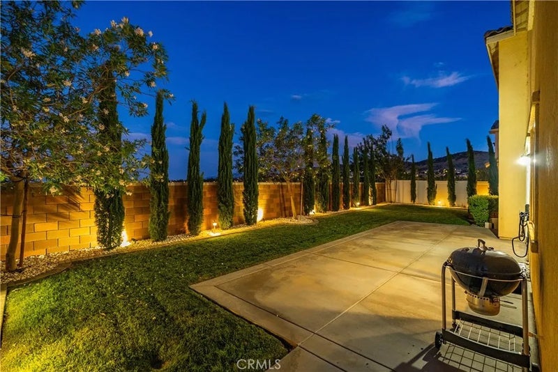 39028 Mondell Pine