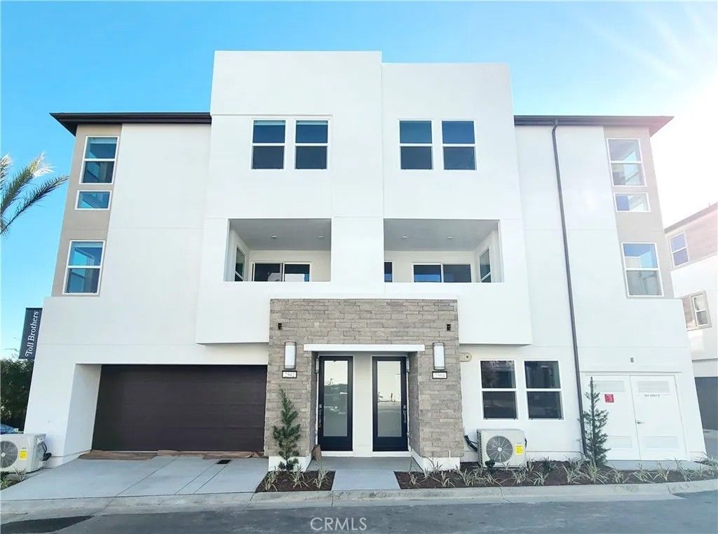 Photo of 2502 Everly Ct, San Diego, CA 92108 (MLS # OC25282065)