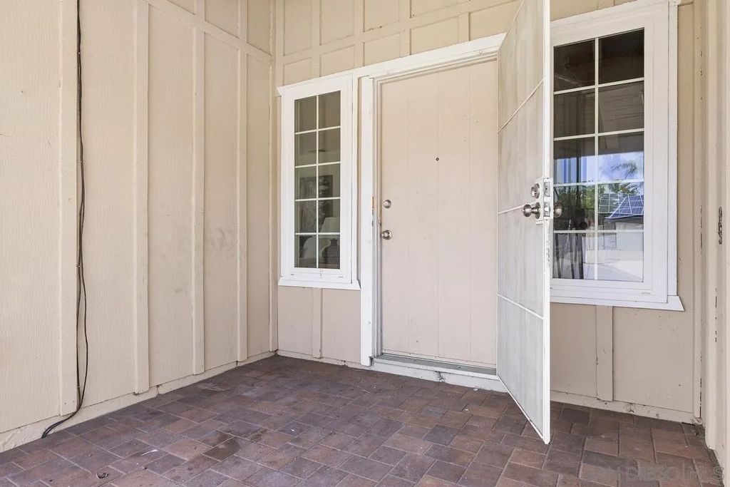 Photo of 729 Kimball St, Escondido, CA 92027 (MLS # 260010798)