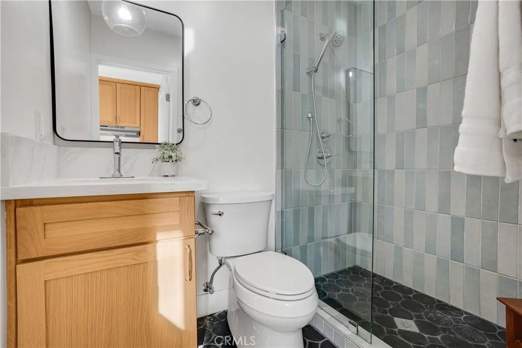 Photo of 1565 Parmer Ave, Echo Park, CA 90026 (MLS # LG26042389)