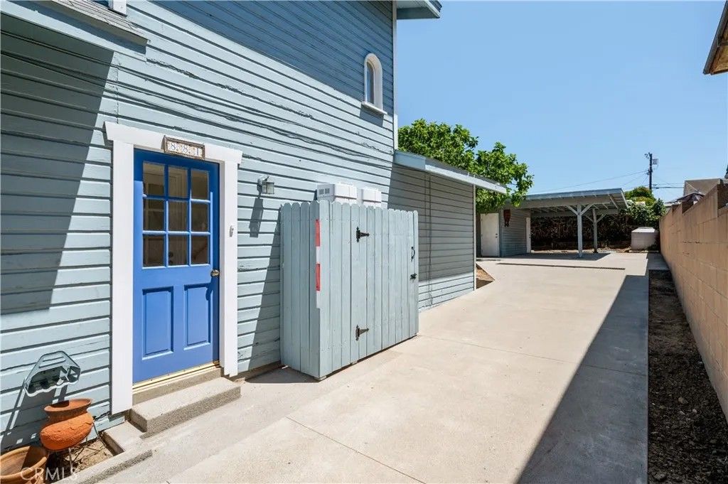 Photo of 881 W Upland Ave, San Pedro, CA 90731 (MLS # PV26022842)