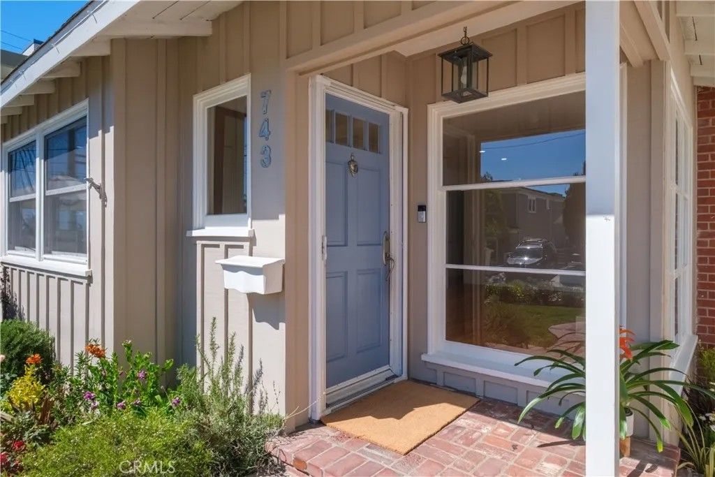 Photo of 743 26th St, Manhattan Beach, CA 90266 (MLS # SB26055109)