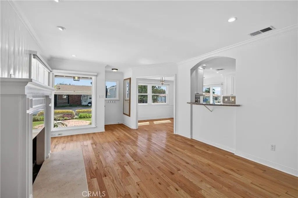 Photo of 743 26th St, Manhattan Beach, CA 90266 (MLS # SB26055109)