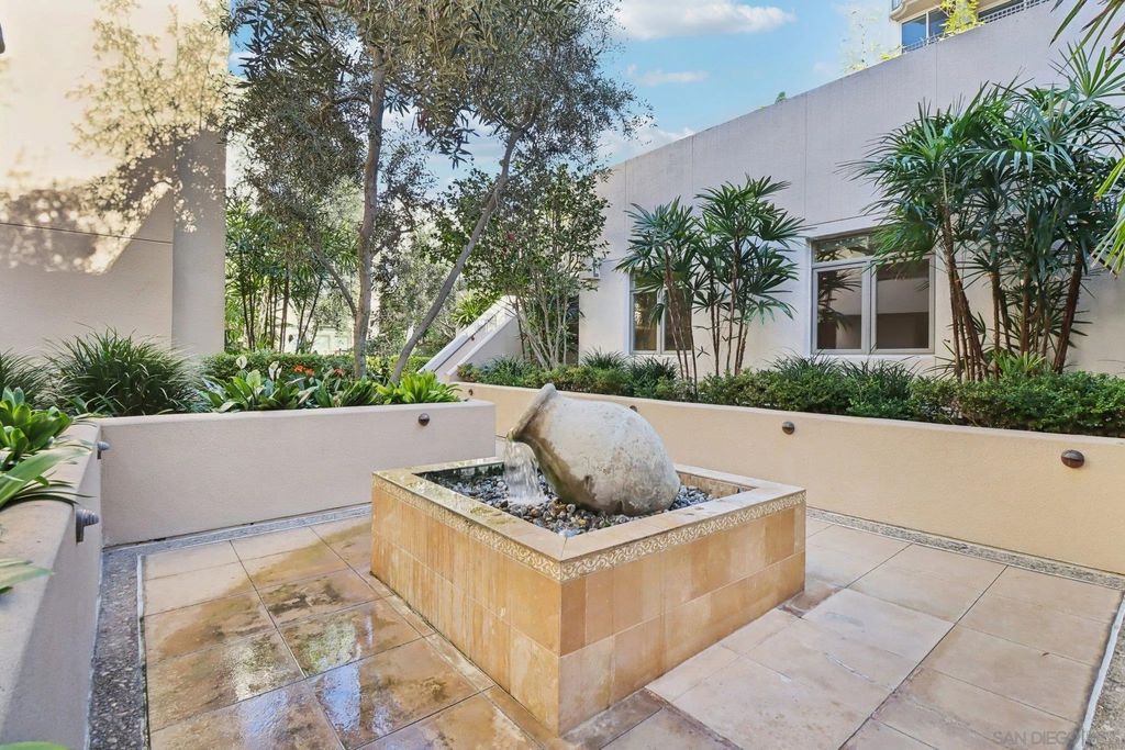 Photo of 464 Prospect St #101, La Jolla, CA 92037 (MLS # 260006083)