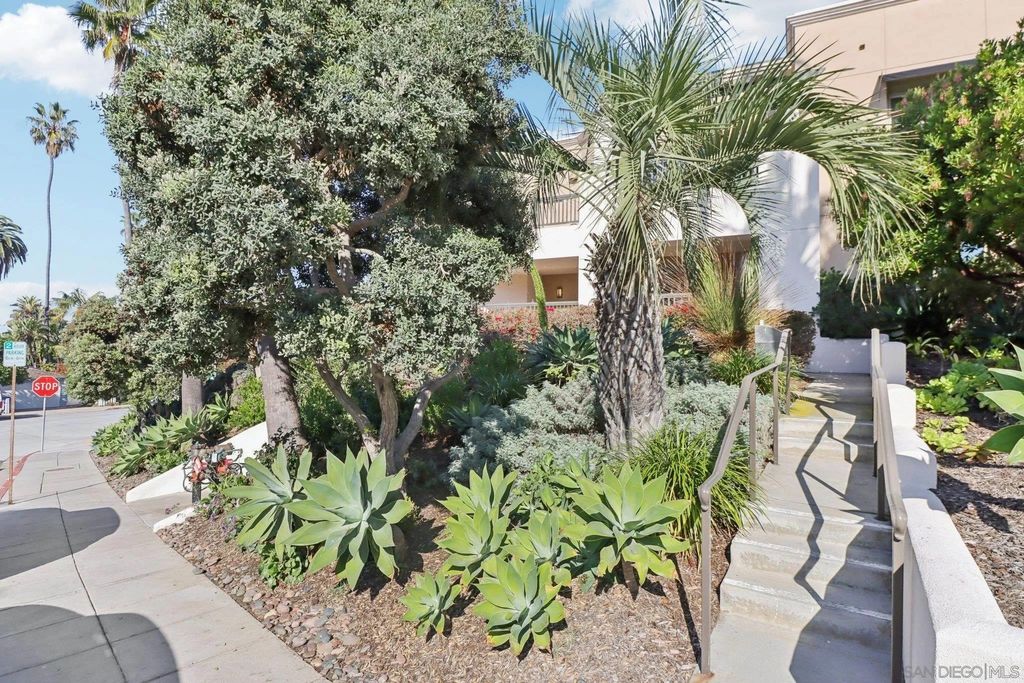 Photo of 464 Prospect St #101, La Jolla, CA 92037 (MLS # 260006083)