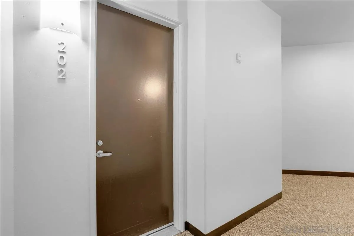 San Diego, California 92103, United States, 1 Bedroom Bedrooms, ,1 BathroomBathrooms,Residential,Active,156836