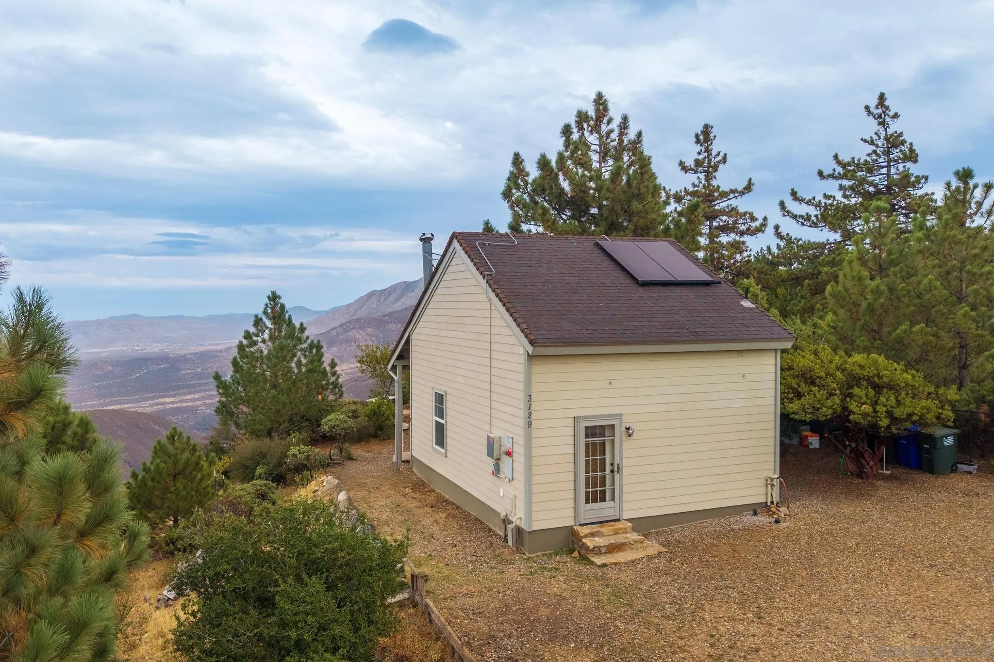 3129 Pheasant Dr