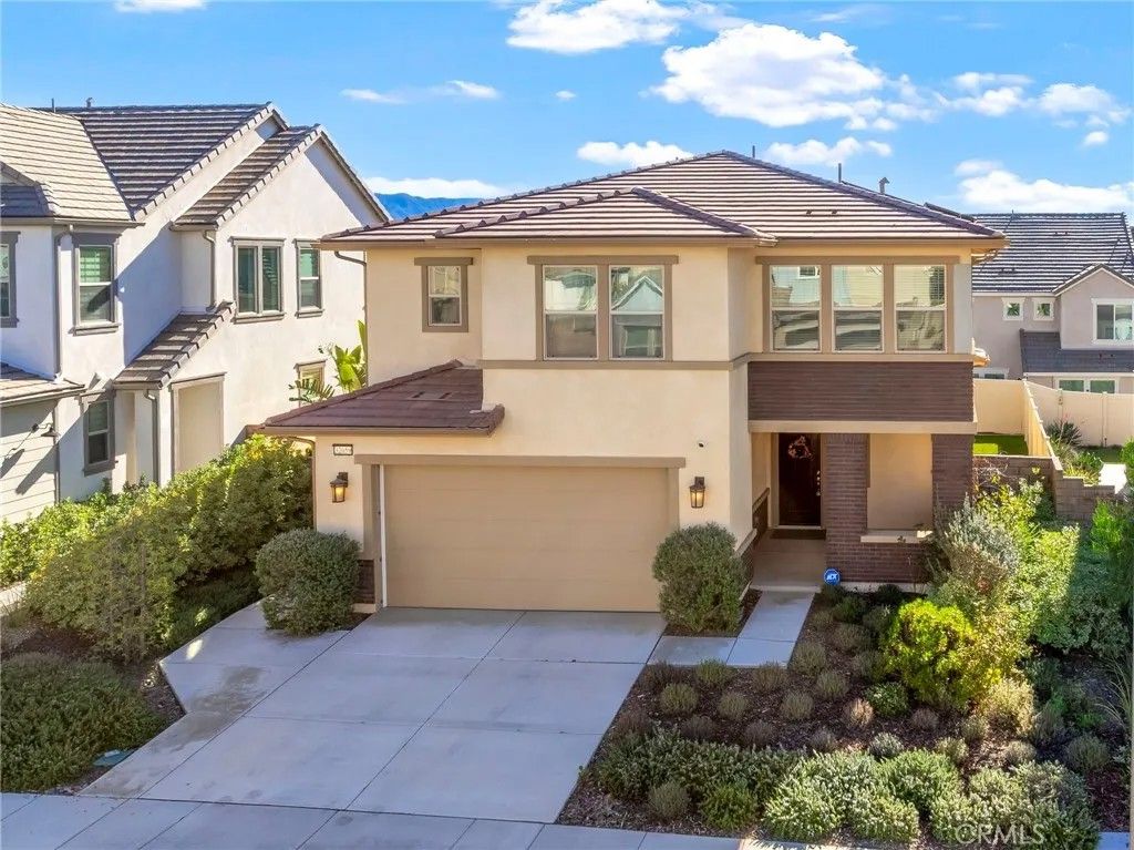Photo of 32059 Radiant Dr, Temecula, CA 92591 (MLS # SW25282498)