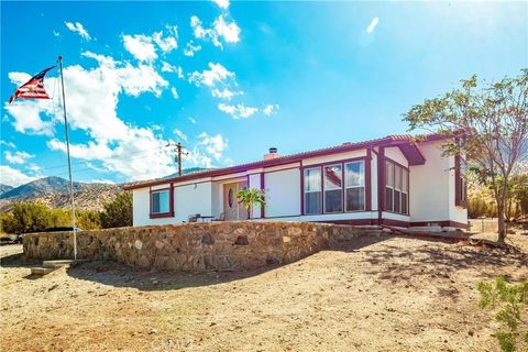 Photo of 29315 121st St E St, Juniper Hills, CA 93543 (MLS # SR26032712)