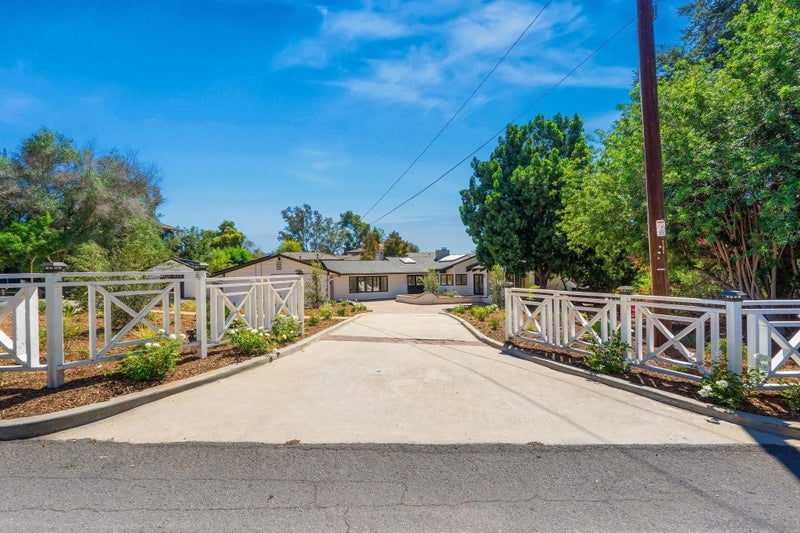 13953 Sagewood