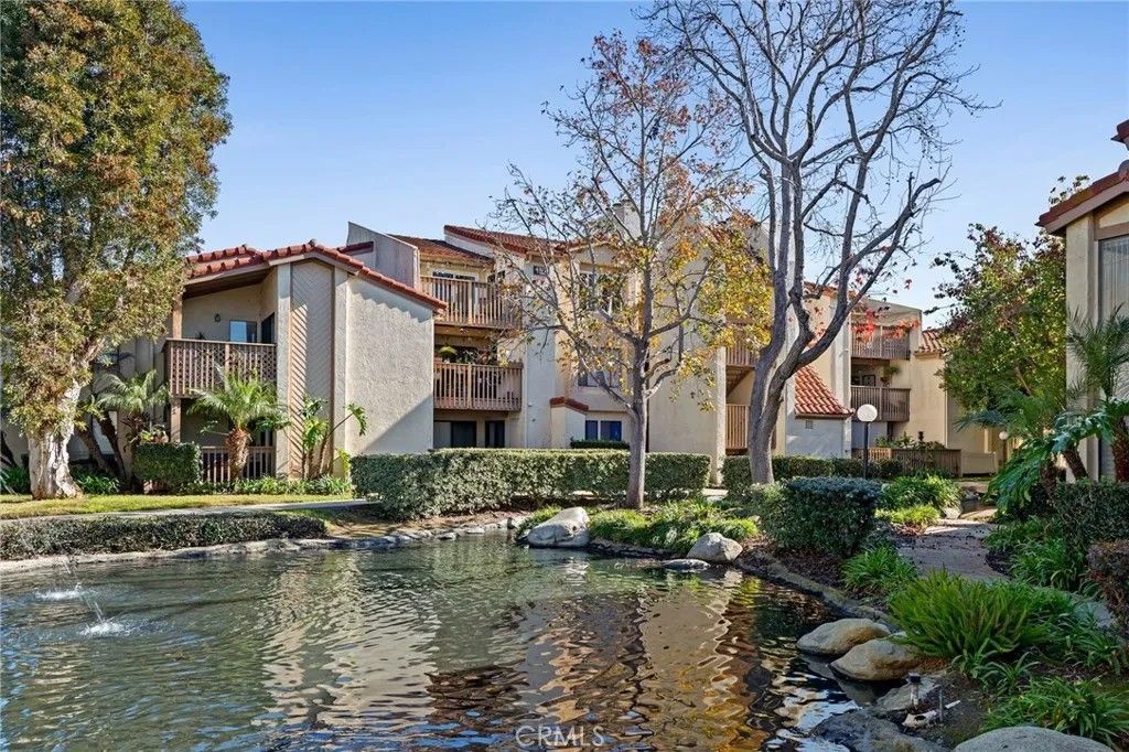 Photo of 4831 Lago Dr #302, Huntington Beach, CA 92649 (MLS # OC26002433)