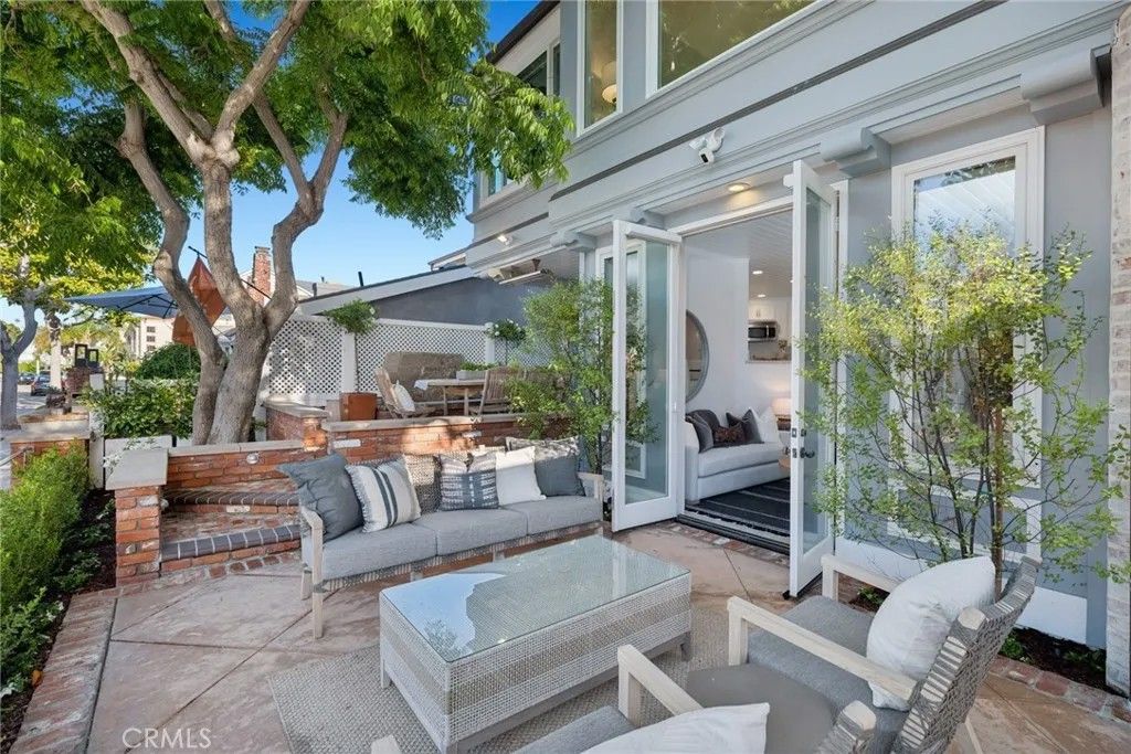 Photo of 2117 Miramar Drive, Newport Beach, CA 92661 (MLS # NP26095517)