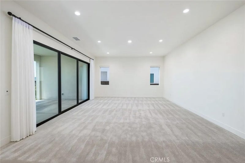 20732 W Bluebird Court