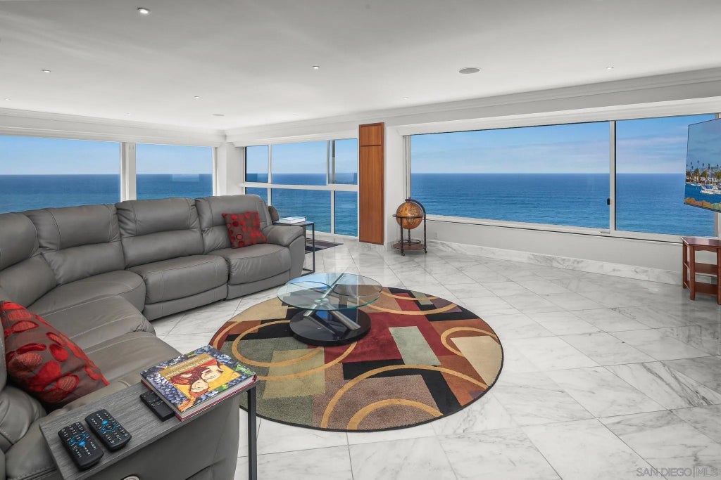 Photo of 939 Coast Blvd #18E, La Jolla, CA 92037 (MLS # 260022712)
