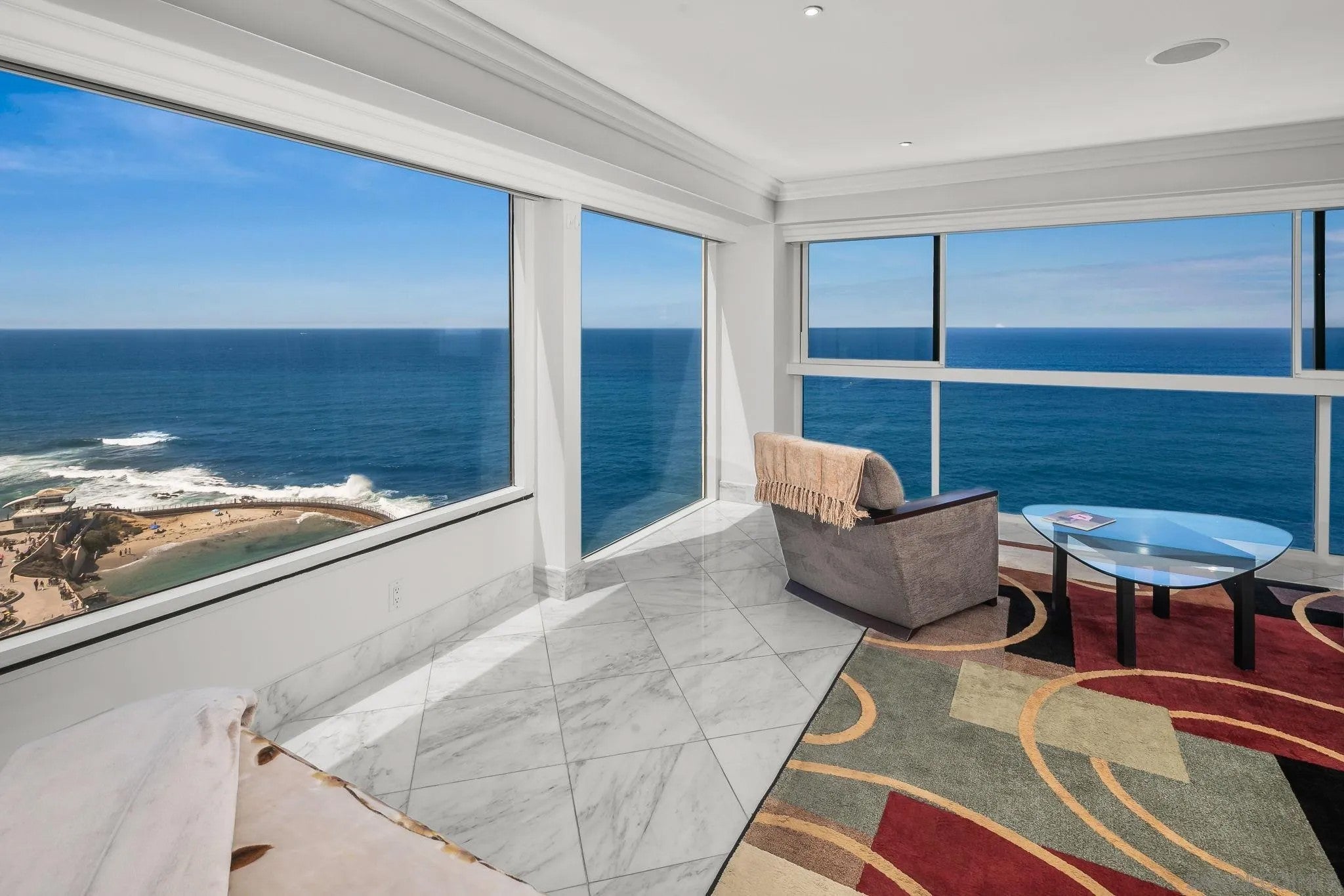 939 Coast Blvd 18E