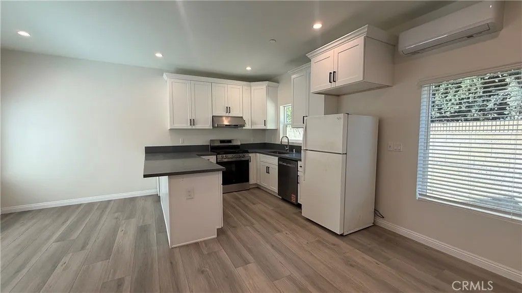 Photo of 3657 Mountain View, Pasadena, CA 91107 (MLS # SR26073743)