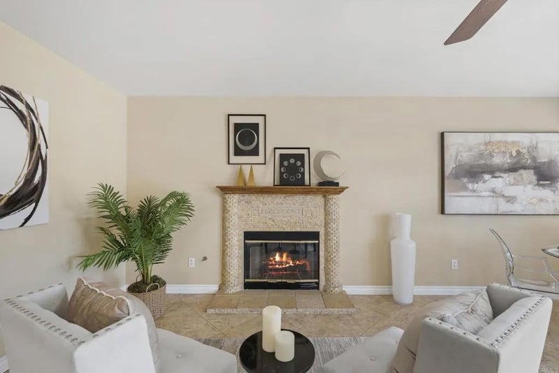 8950 Gateway View Ct