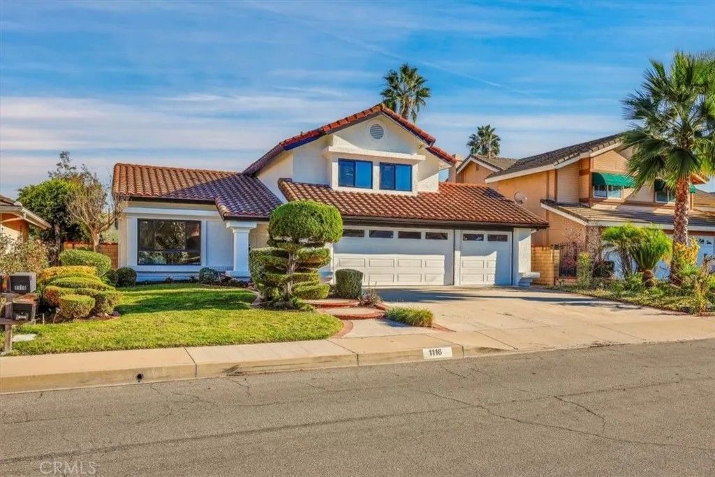 Photo of 1116 Hedgewood Pl, Diamond Bar, CA 91765 (MLS # OC25277529)