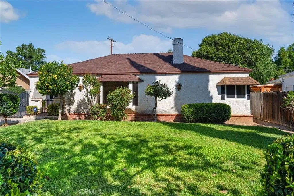 Photo of 9145 Garfield Street, Riverside, CA 92503 (MLS # IV26088674)