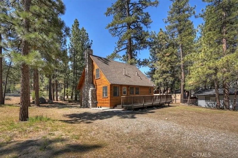 1012 E Country Club