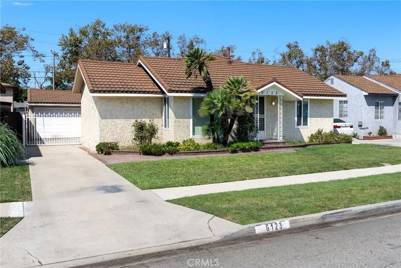 6123 Pepperwood