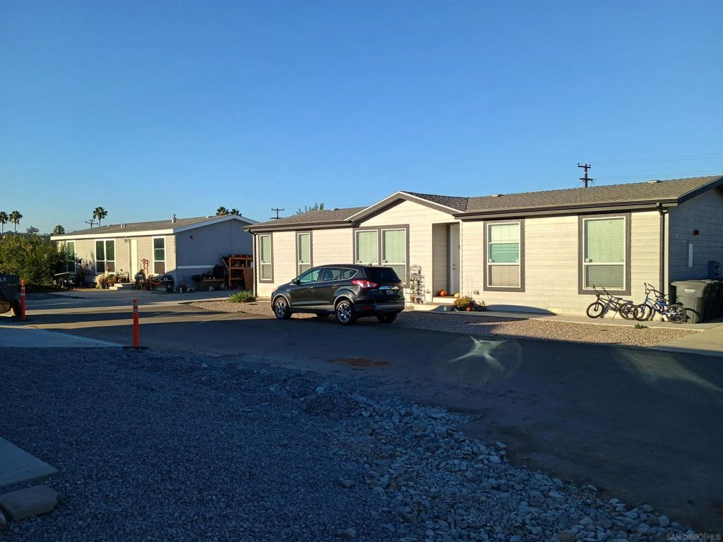 Photo of 1040 Gillespie Dr, Spring Valley, CA 91977 (MLS # 250025023)